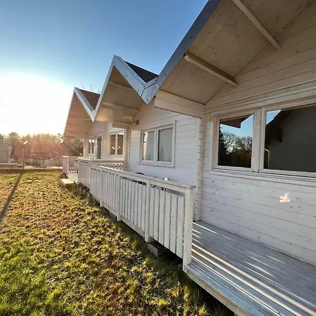 Willa I Domki Dobranocka Гостевой дом Крыница-Морска